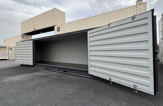 Seecontainer 40′ HC OPEN SIDE 1. Fahrt