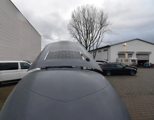 Excalibur S2 Anhänger mit Solarenergie