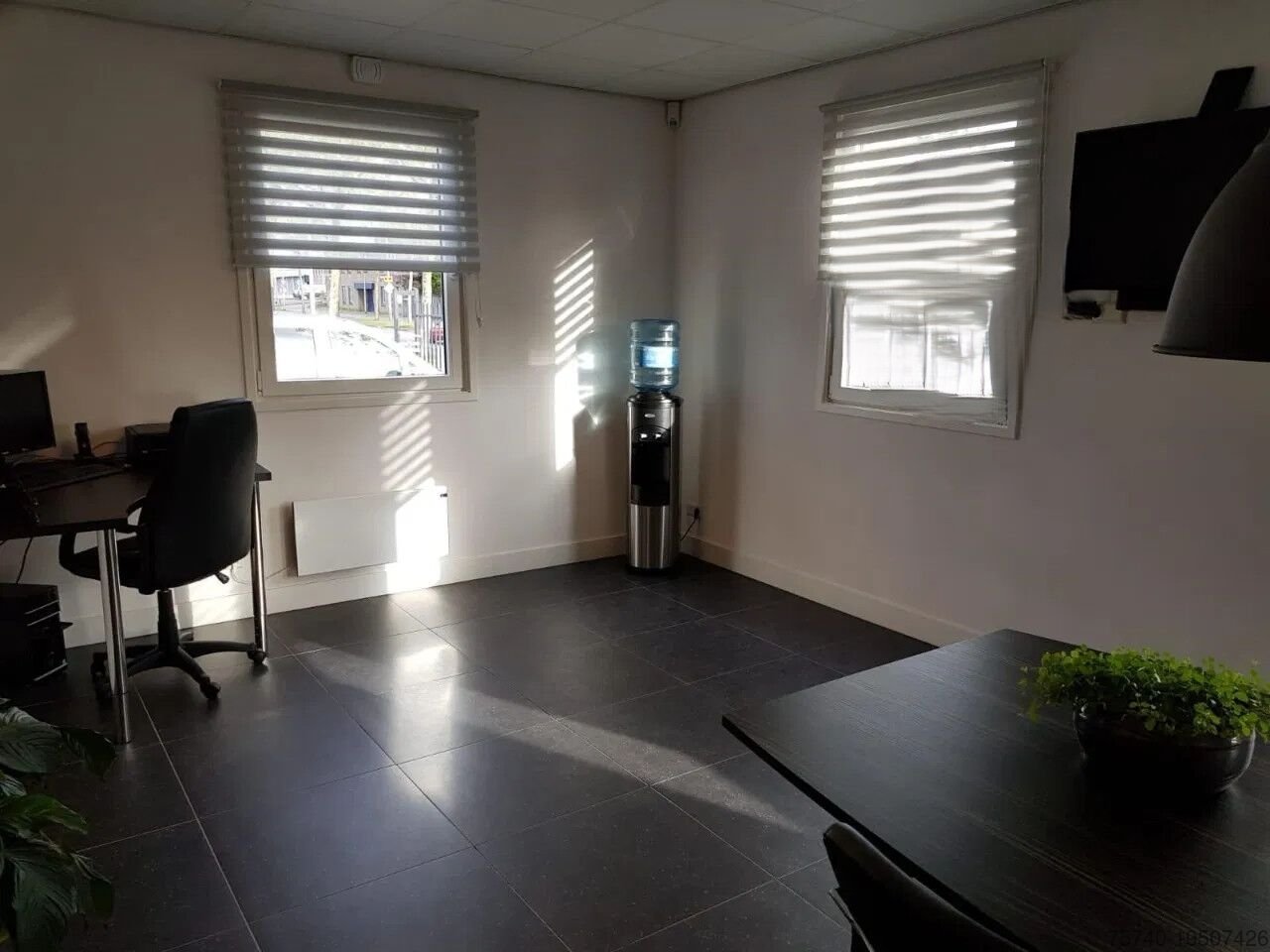 100 m² Büro-/Wohncontainer