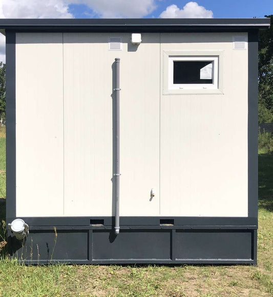 Sanitärcontainer - WC + Dusche + Tank