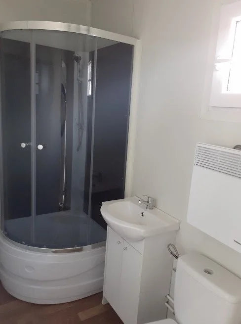 Hauptinhalt: 35 m2 großes, modulares Wohnhaus im gesamten Jahresverlauf