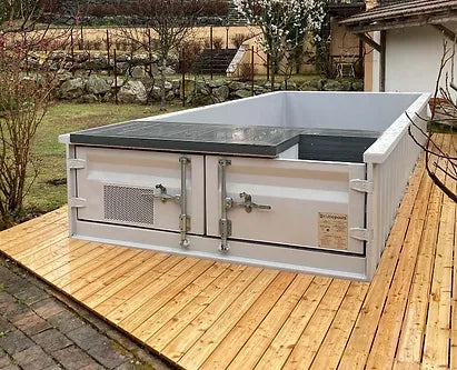 Containerpool 6.2 x 2.5 m, betriebsbereit mit Wärmepumpe