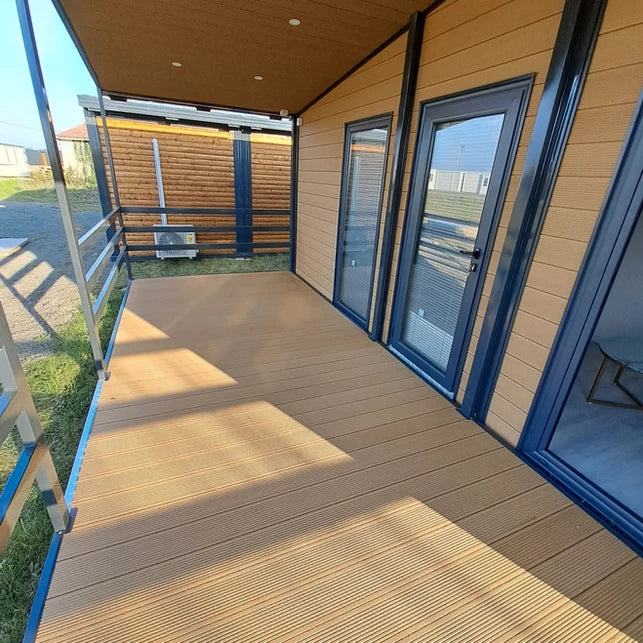 Möblierter Bungalow mit Terrasse / Gartenchalet