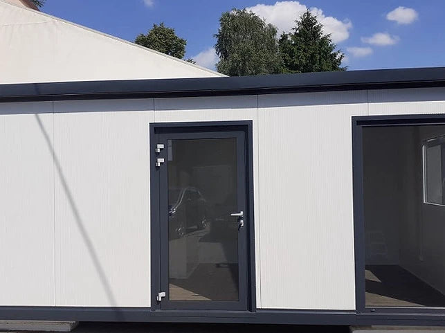 Sommerhaus ohne Genehmigung 17m2 mit Bad und Küche