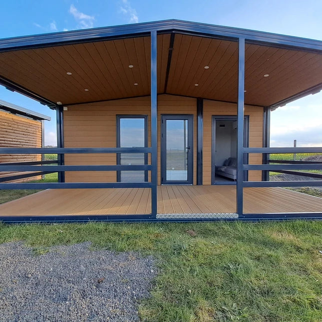 Möblierter Bungalow mit Terrasse / Gartenchalet