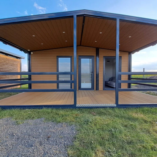 Möblierter Bungalow mit Terrasse / Gartenchalet