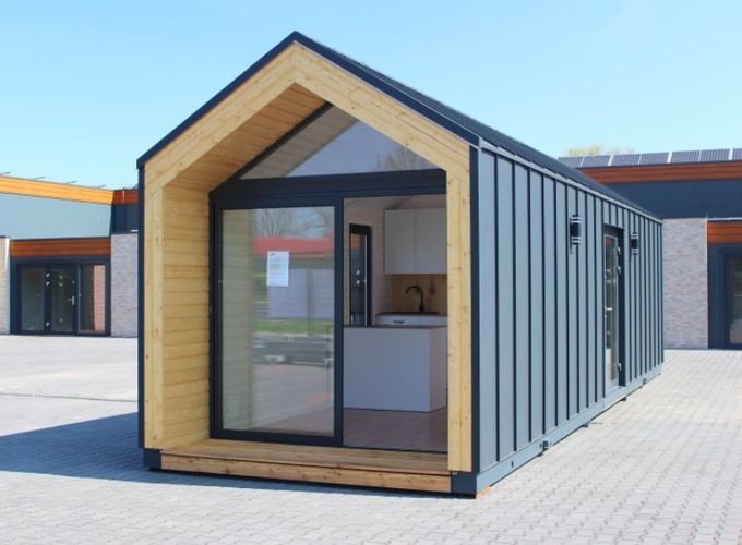 Schlüsselfertiges, hochwertiges Tiny House mit Außenmaß 10,90 x 2,90 m