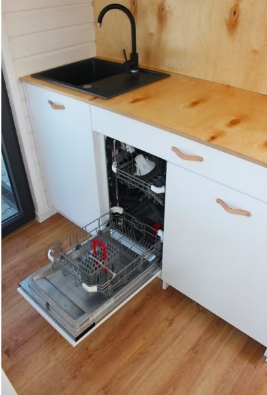 Schlüsselfertiges, hochwertiges Tiny House mit Außenmaß 10,90 x 2,90 m