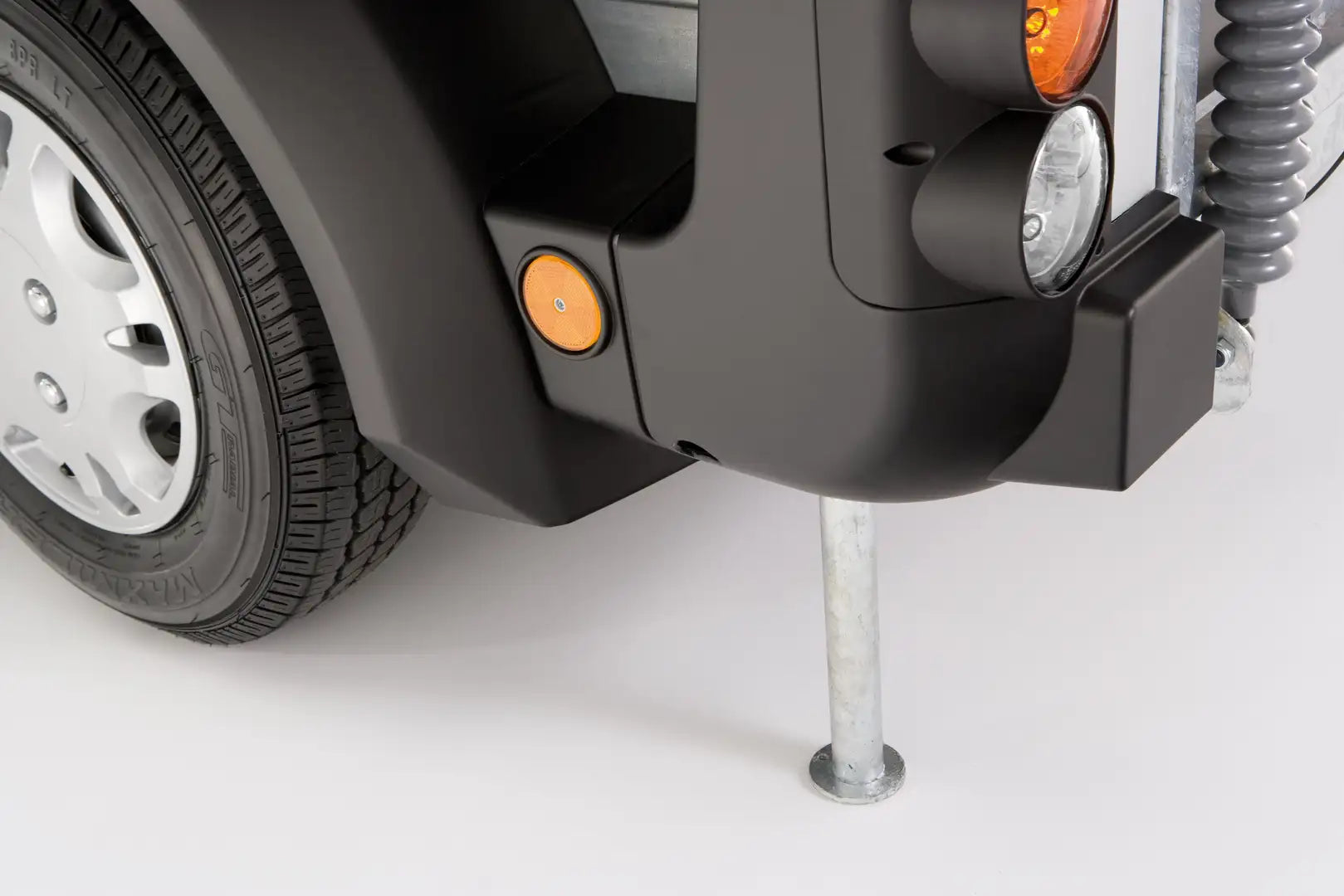 Ifor Williams HBX 511 Pferdetransporter mit Polsterung