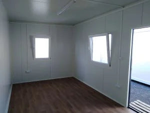 Bürocontainer mit 18 m² und Toiletten