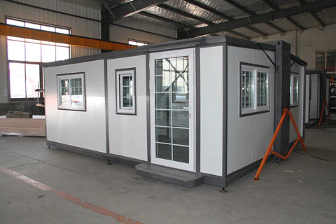 Tiny Home 15 Fuß x 20 Fuß, erweiterbares vorgefertigtes Haus