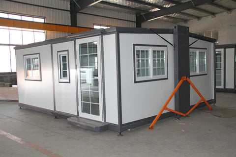 Tiny Home 15 Fuß x 20 Fuß, erweiterbares vorgefertigtes Haus