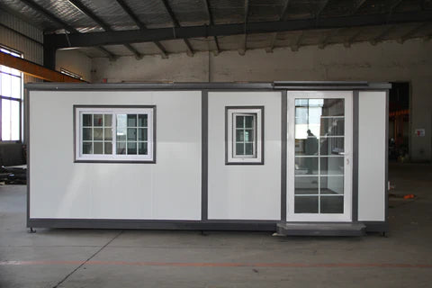 Tiny Home 15 Fuß x 20 Fuß, erweiterbares vorgefertigtes Haus
