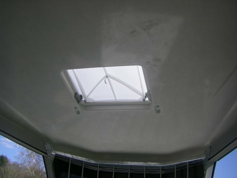 2-Sitzer-Van Ifor Williams HBX 511