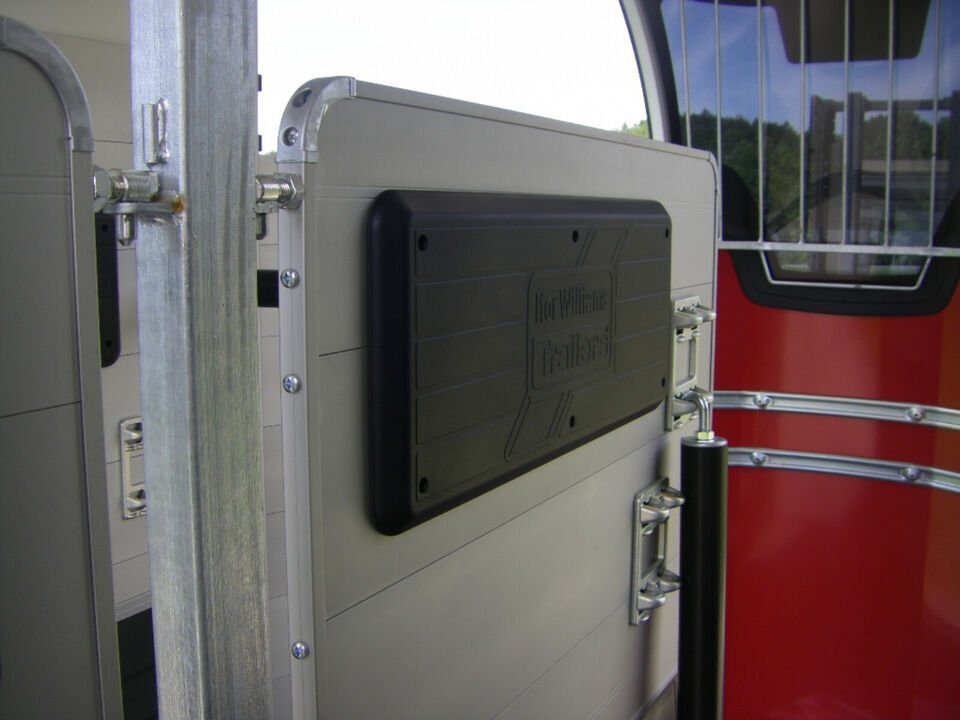 2-Sitzer-Van Ifor Williams HBX 506