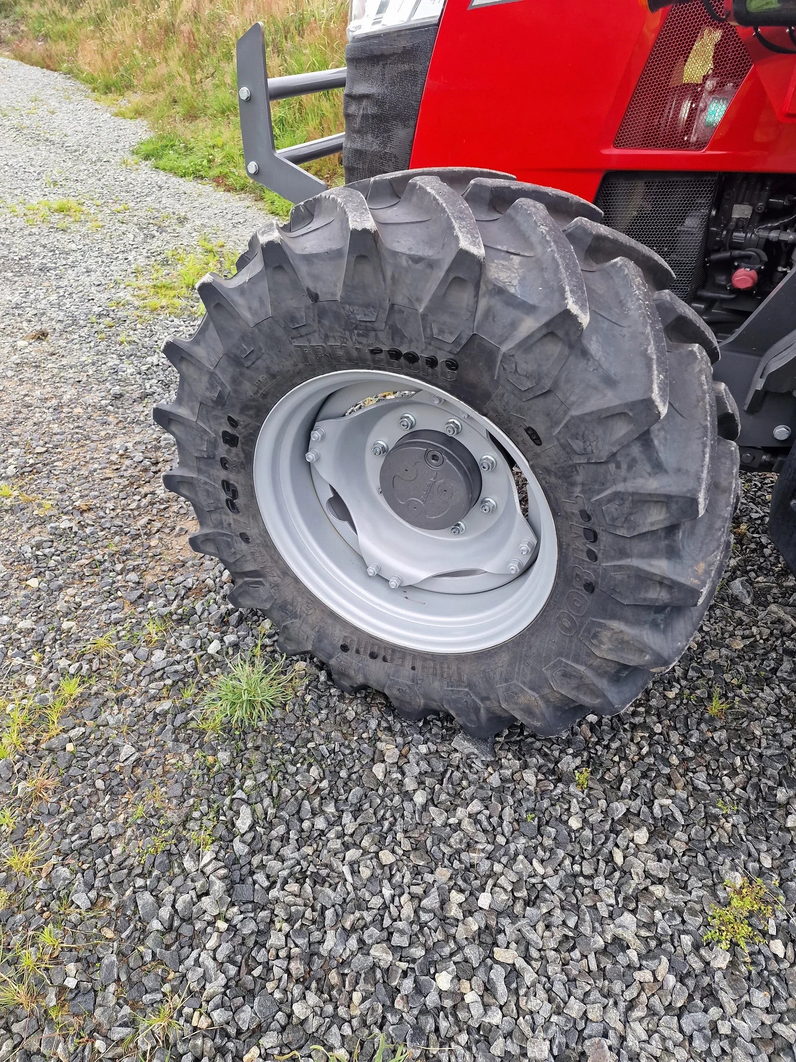 Massey Ferguson 4710M Dyna 2 Traktor – 2021