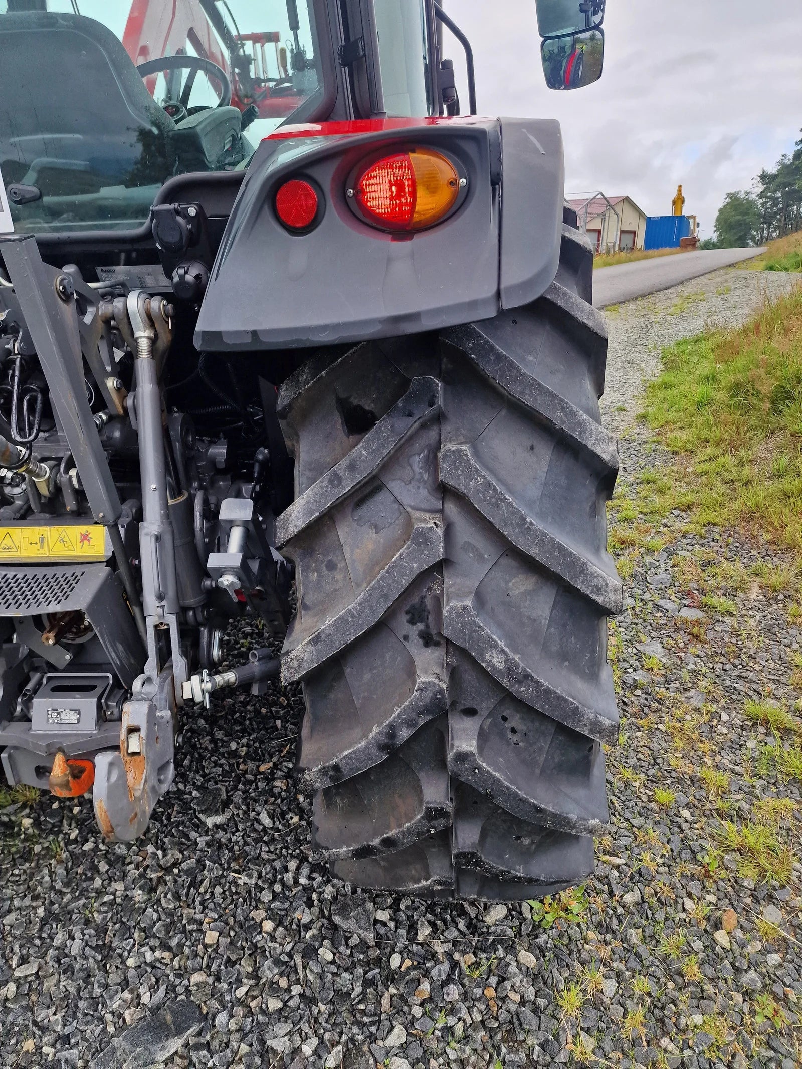 Massey Ferguson 4710M Dyna 2 Traktor – 2021