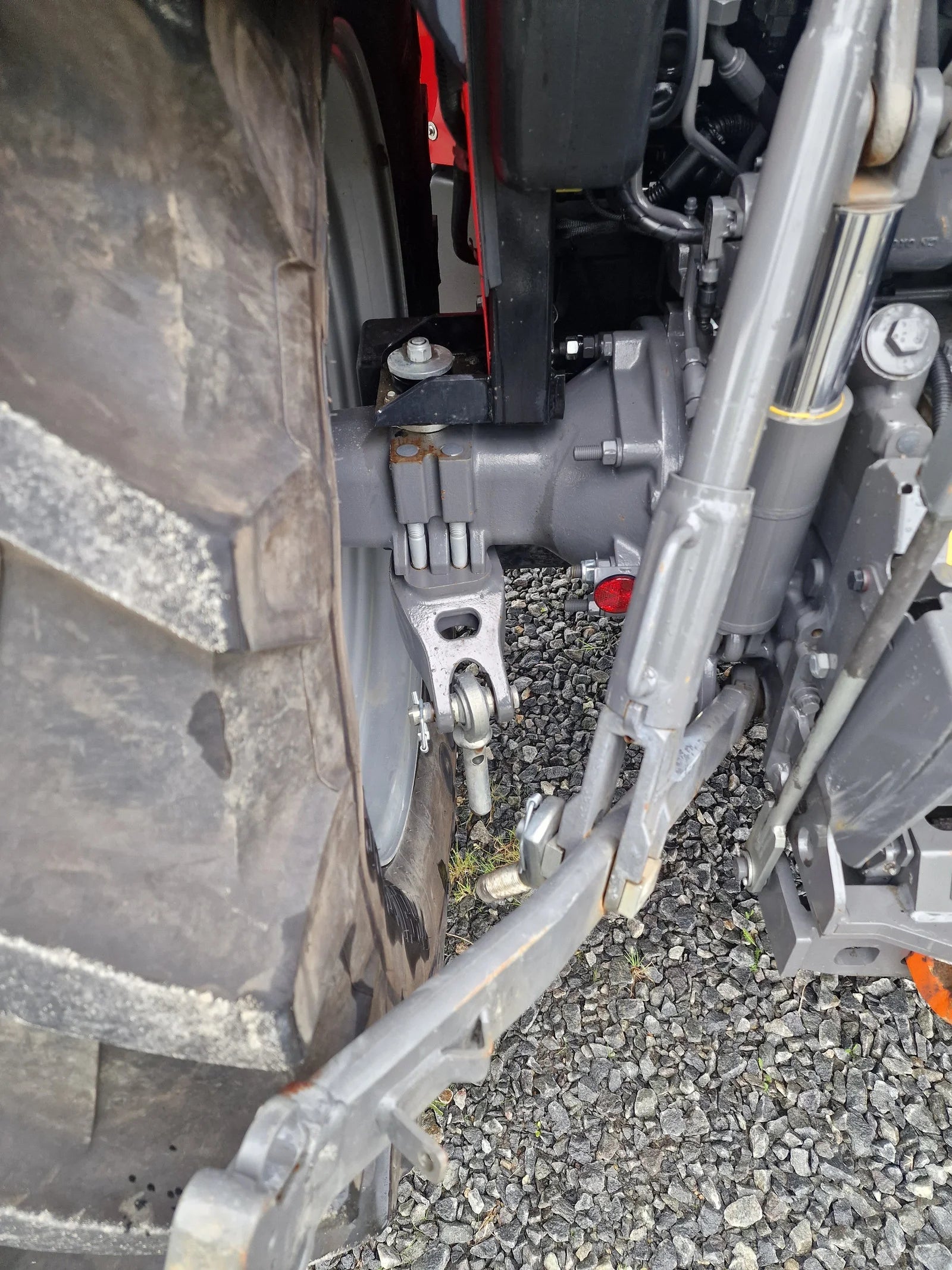 Massey Ferguson 4710M Dyna 2 Traktor – 2021