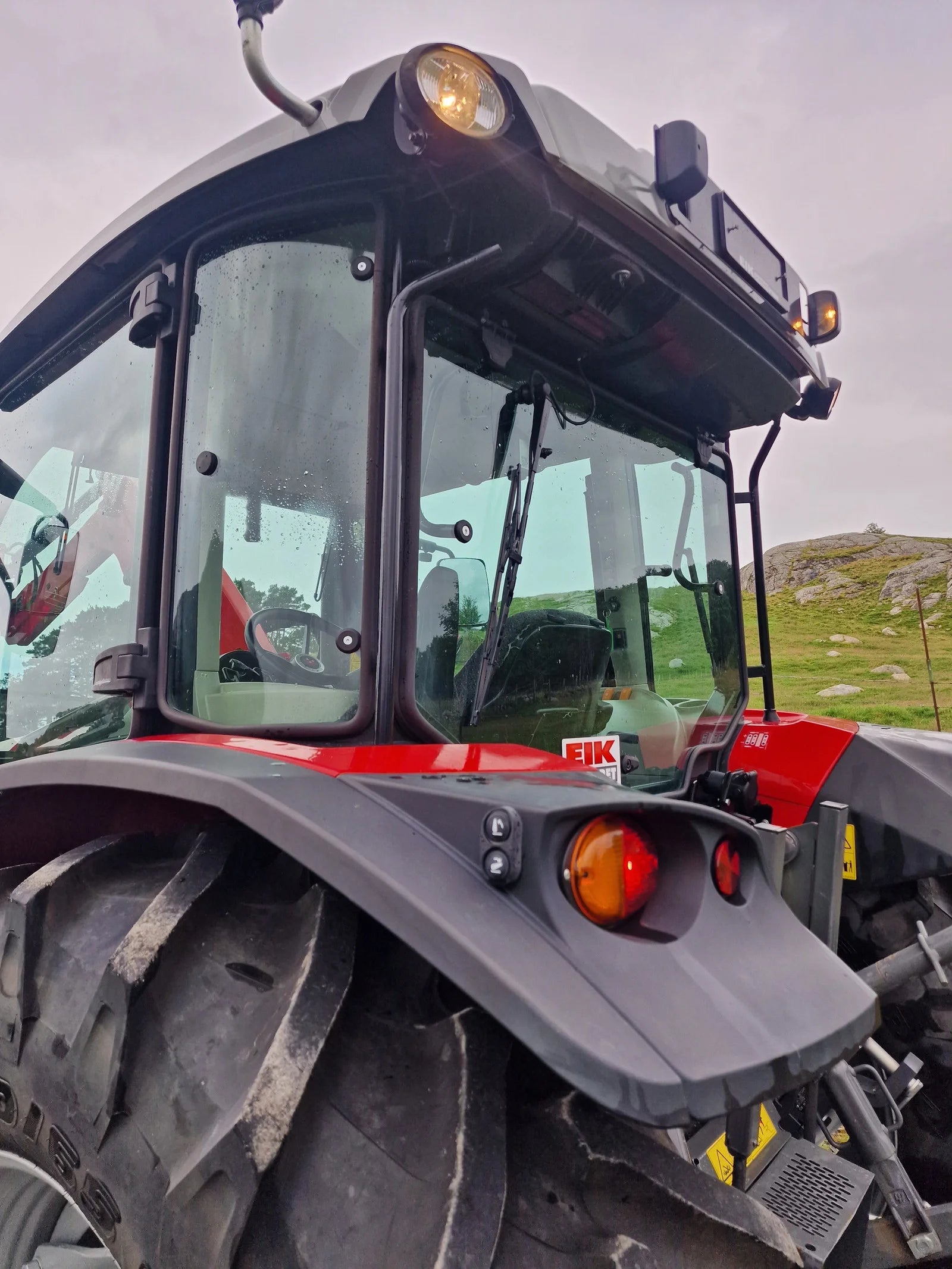 Massey Ferguson 4710M Dyna 2 Traktor – 2021