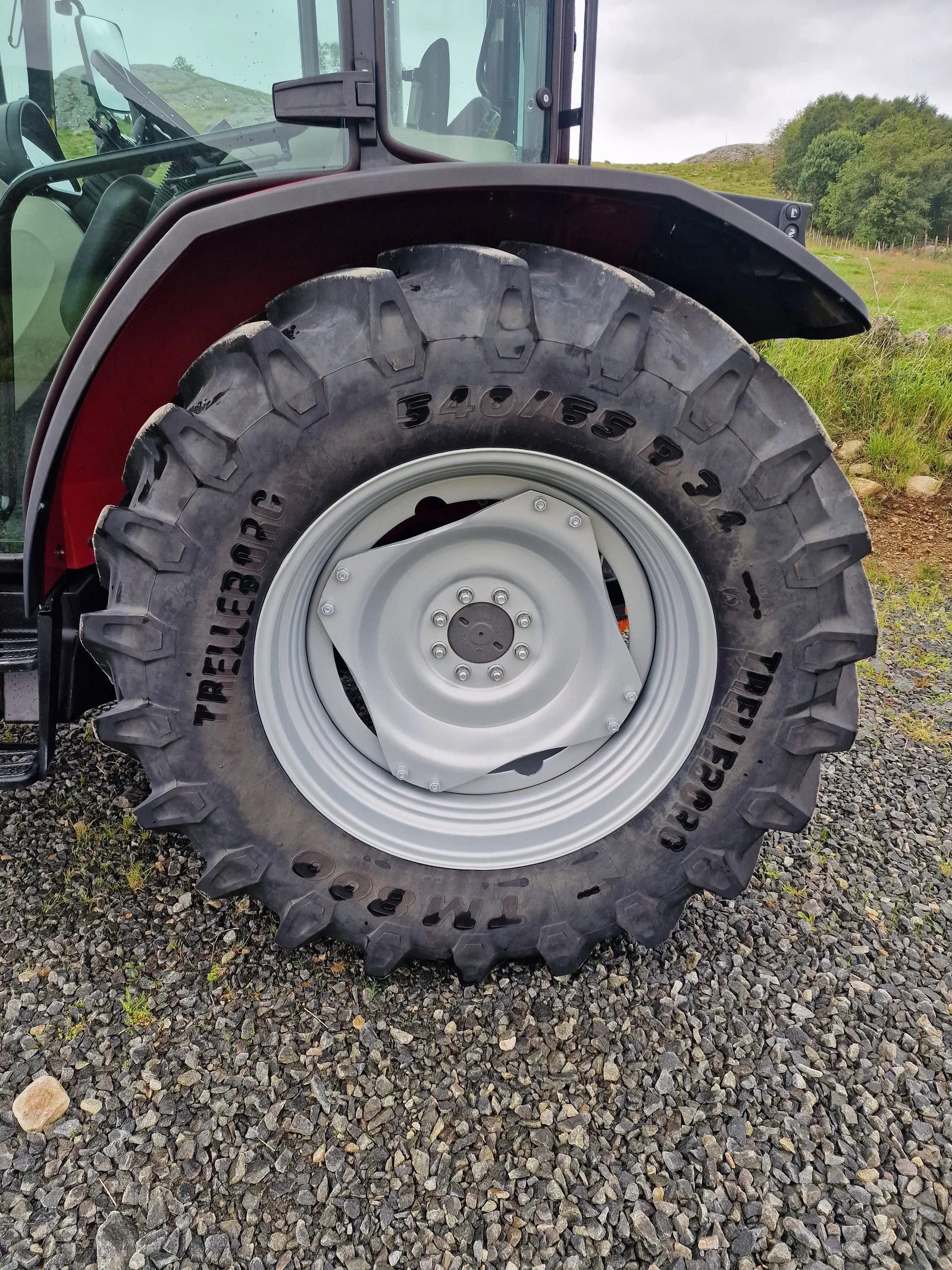 Massey Ferguson 4710M Dyna 2 Traktor – 2021