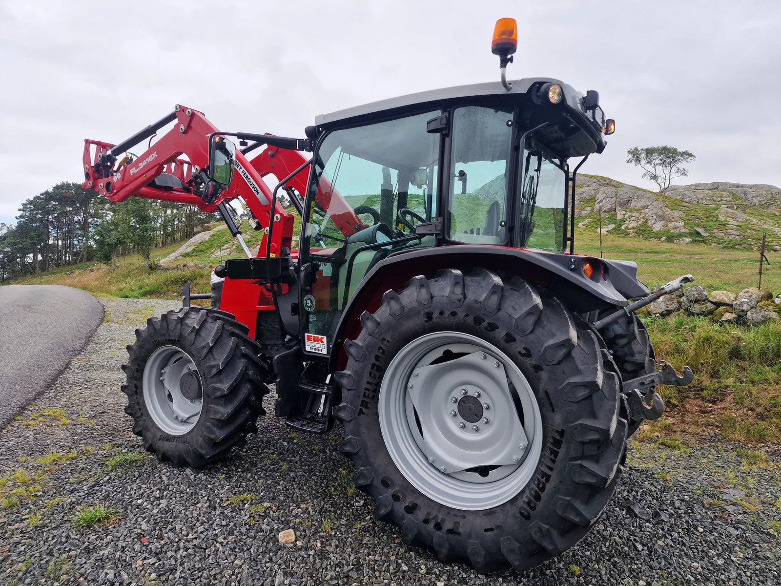 Massey Ferguson 4710M Dyna 2 Traktor – 2021