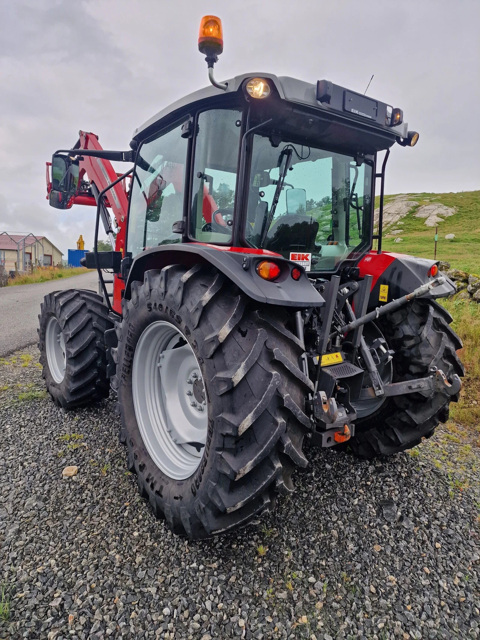 Massey Ferguson 4710M Dyna 2 Traktor – 2021
