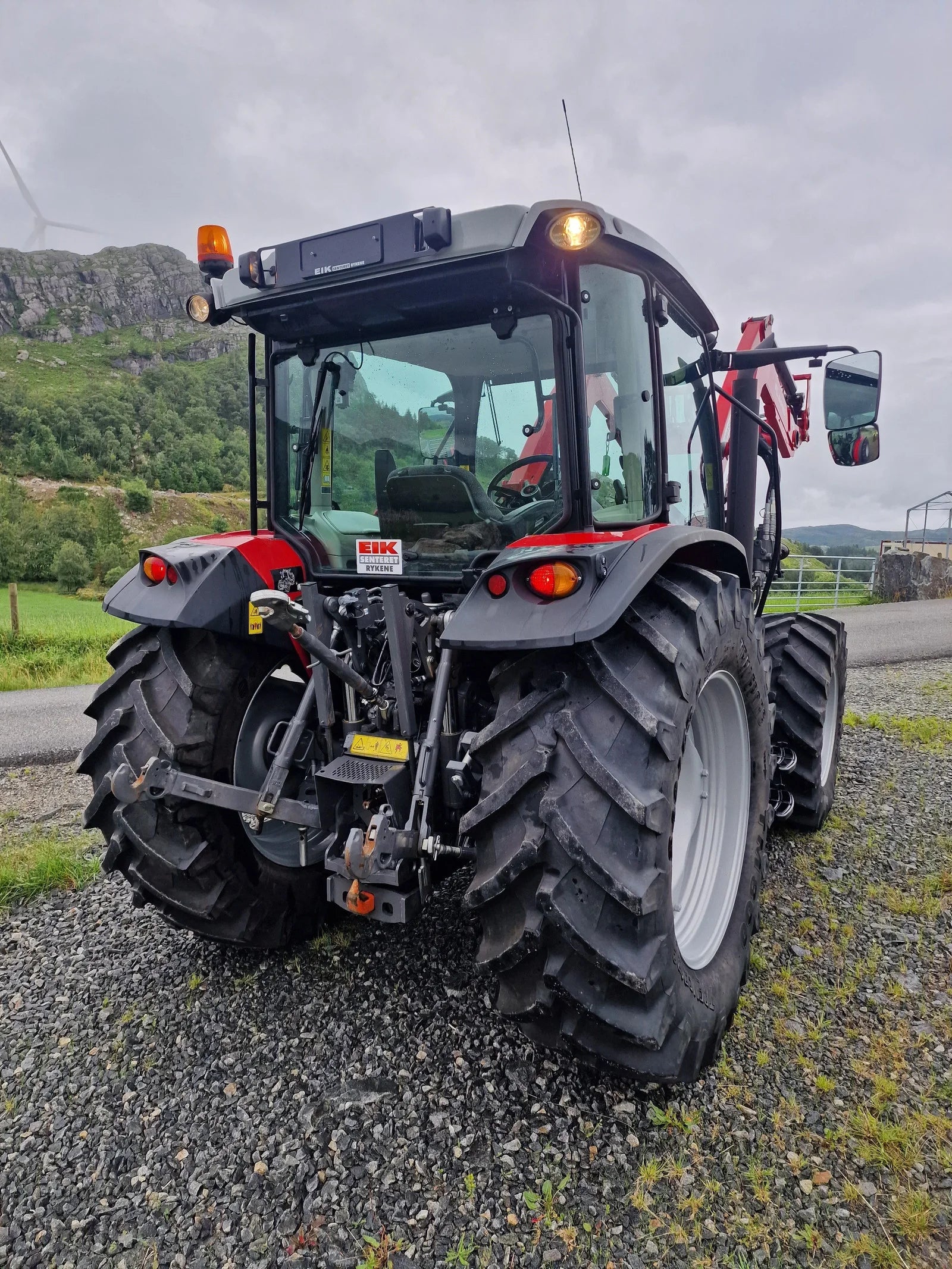 Massey Ferguson 4710M Dyna 2 Traktor – 2021