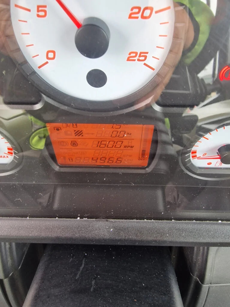 Massey Ferguson 4710M Dyna 2 Traktor – 2021