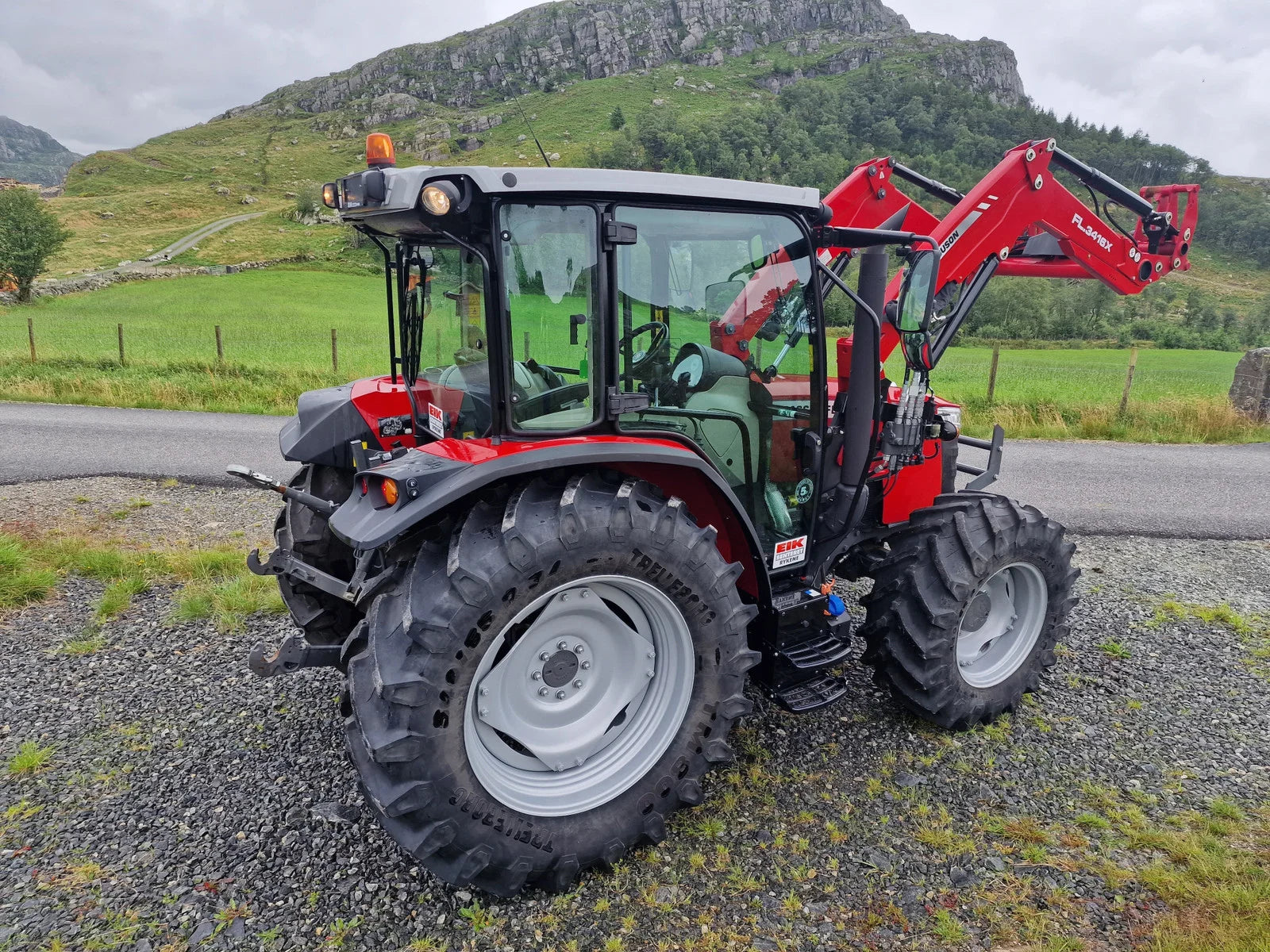 Massey Ferguson 4710M Dyna 2 Traktor – 2021