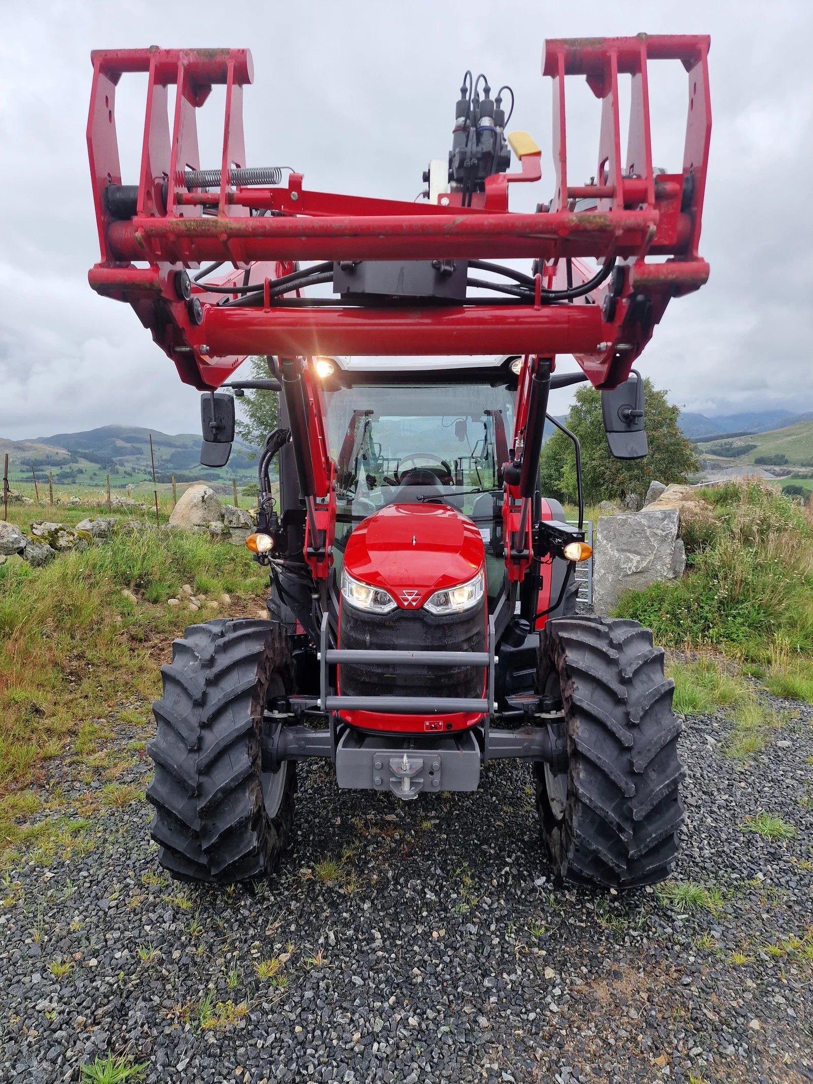Massey Ferguson 4710M Dyna 2 Traktor – 2021