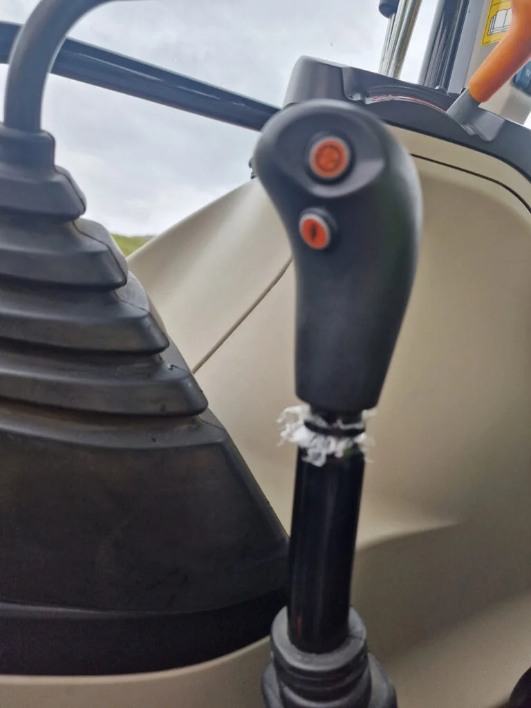 Massey Ferguson 4710M Dyna 2 Traktor – 2021