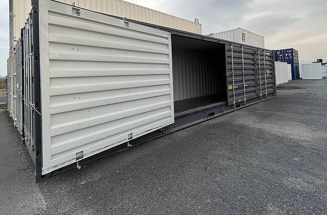 Seecontainer 40′ HC OPEN SIDE 1. Fahrt