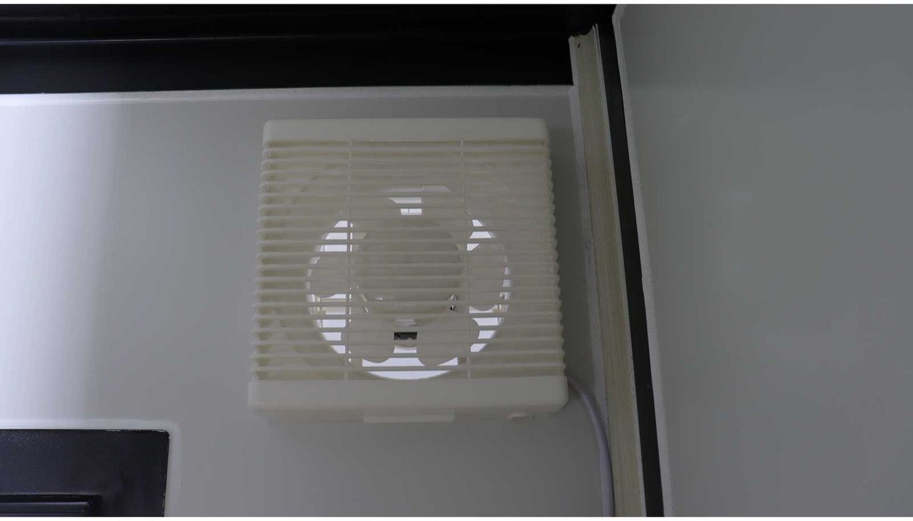 Containerhaus Deluxe (19 Fuß x 20 Fuß) Badezimmer mit Toilette und Dusche