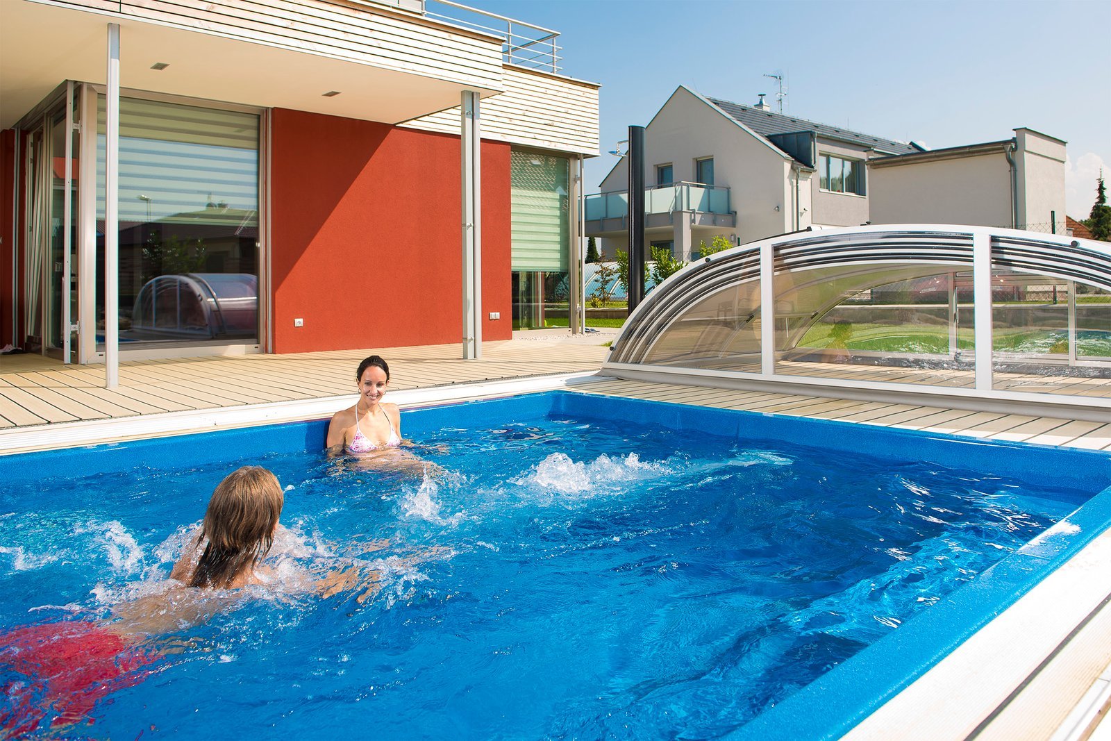 Klares A1-Schwimmbaddach für Schwimmbäder bis 3,20 x 6,30 m