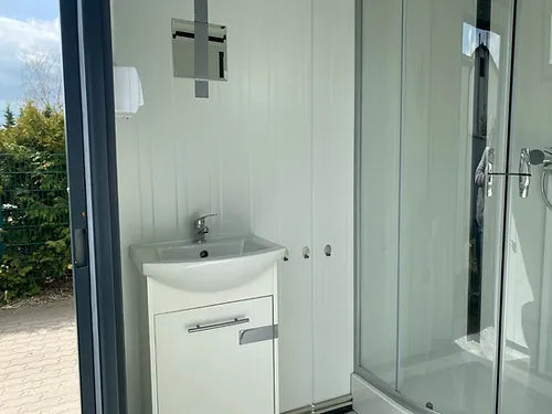 Kompletter Sanitärcontainer