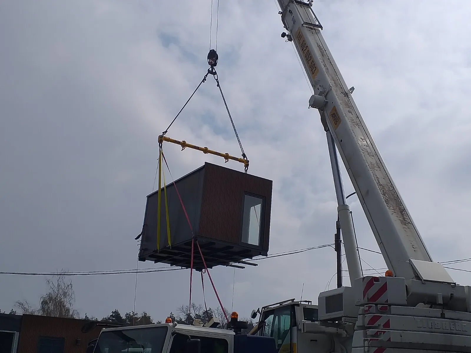 Bürocontainer Wohncontainer Gartenhaus – 6 x 3m mit Heizung