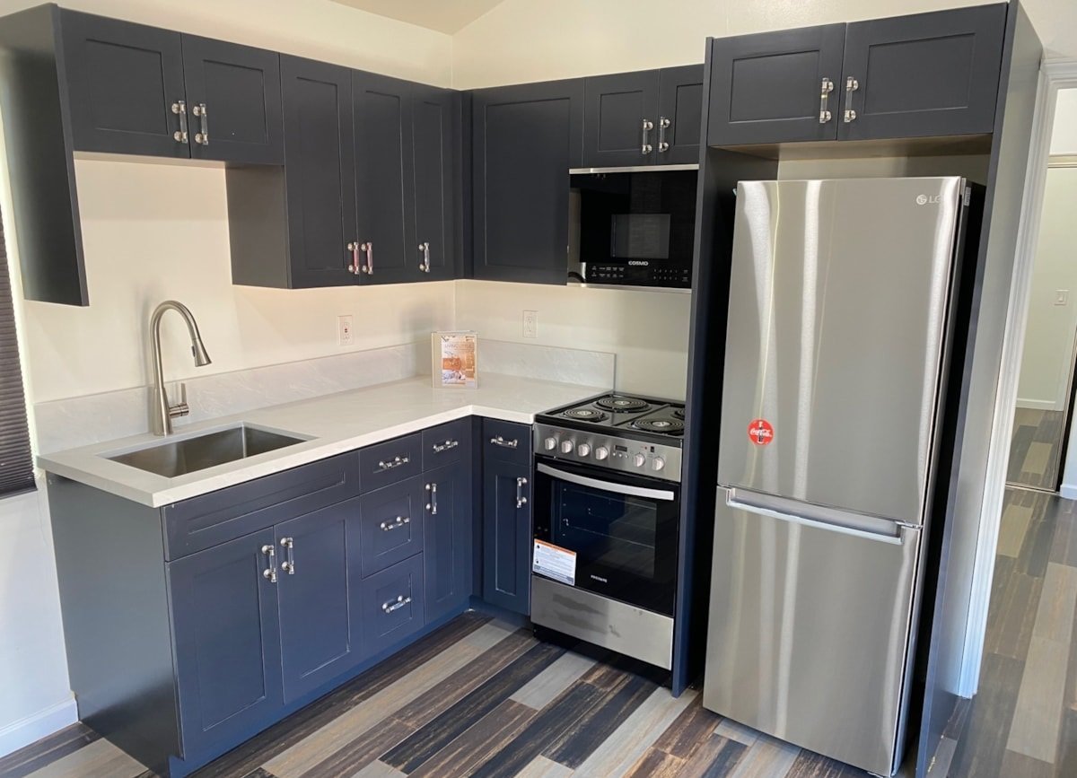 Tiny House auf einem 30m² großen Wohnwagen mit doppelter Klimaanlage